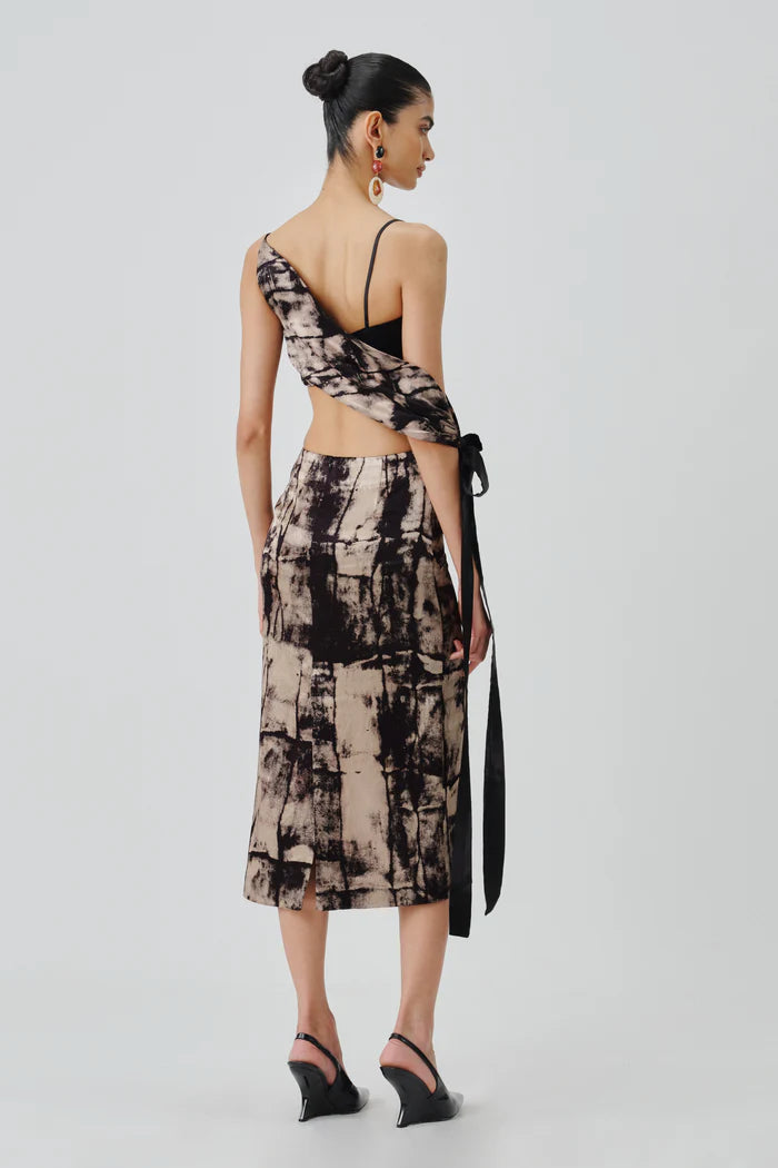 Monolith Column Skirt