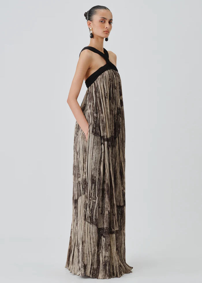 Mulmul_dress_2.webp
