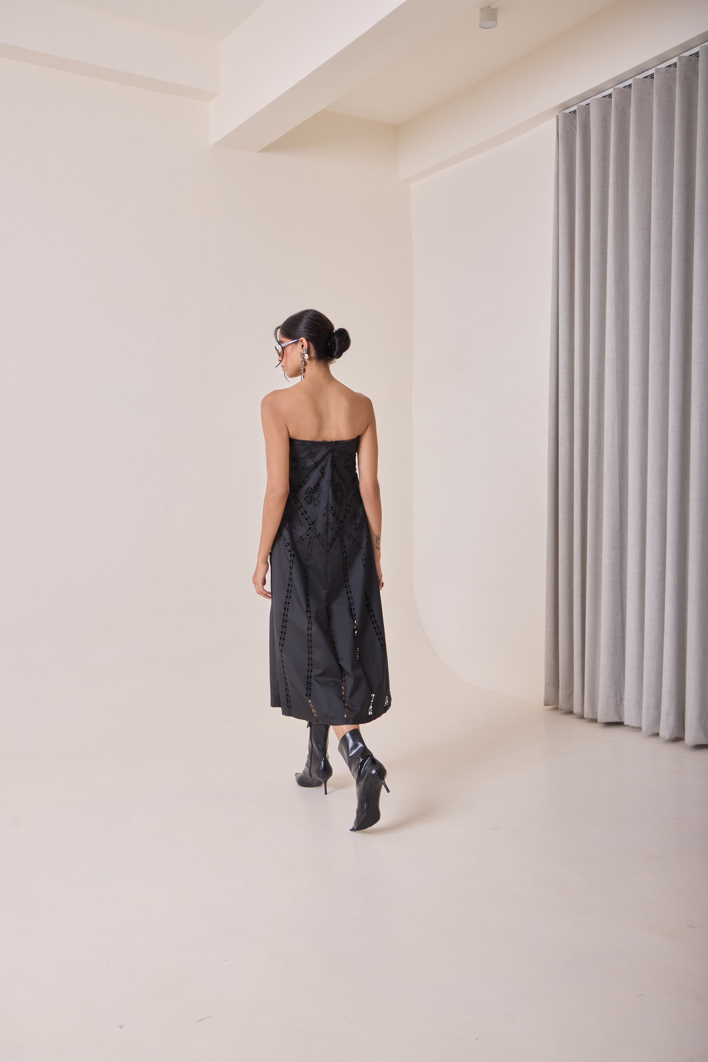 Noir Art Cut Tube Dress