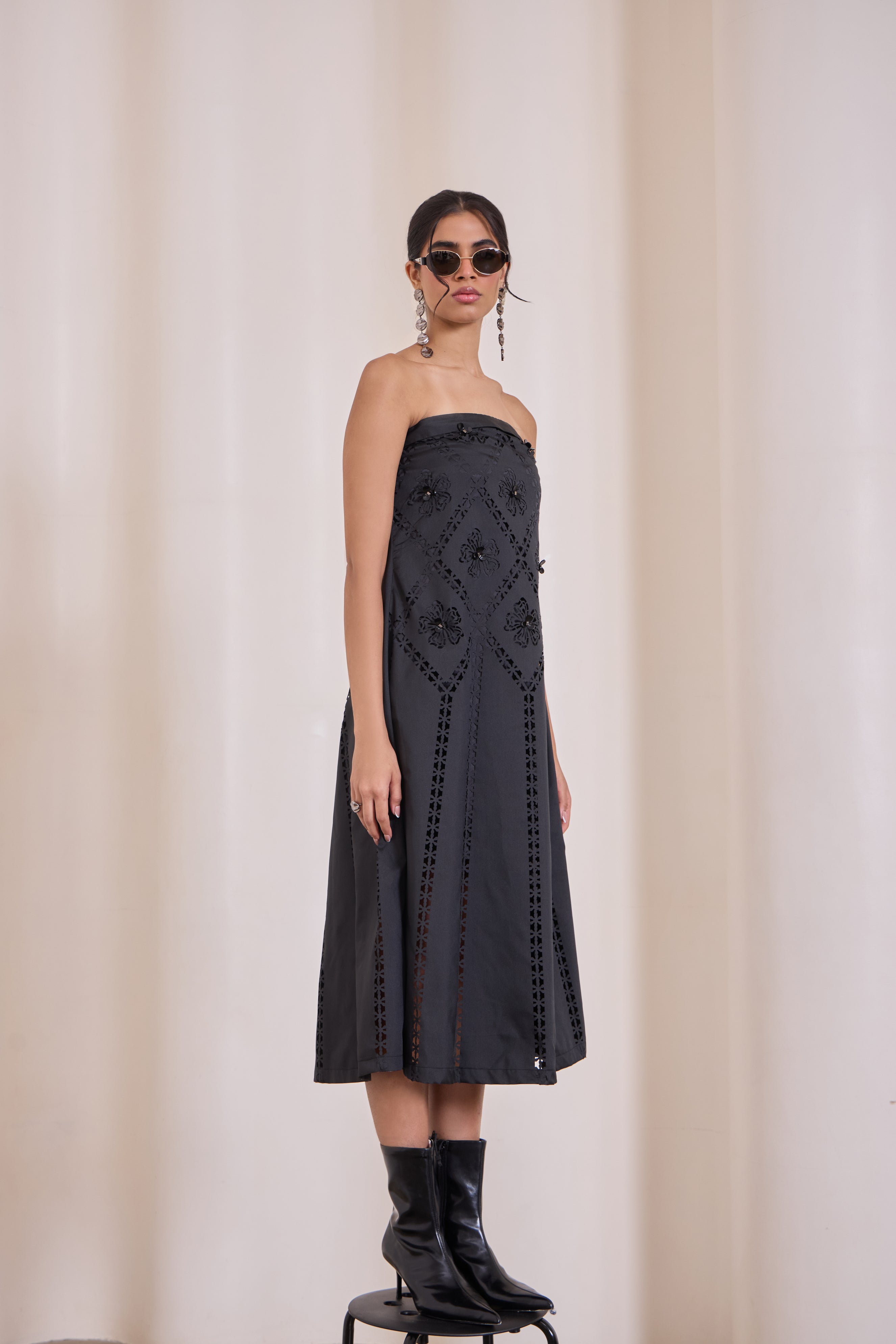 Noir Art Cut Tube Dress