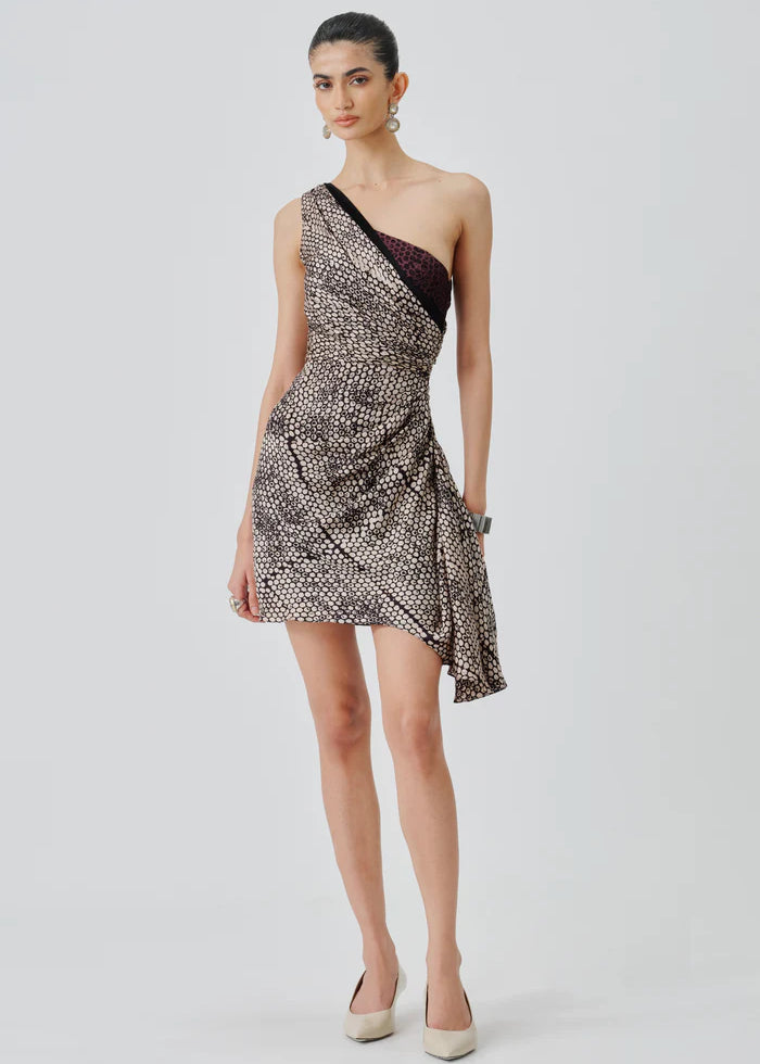 Odette_mini_dress_1.webp