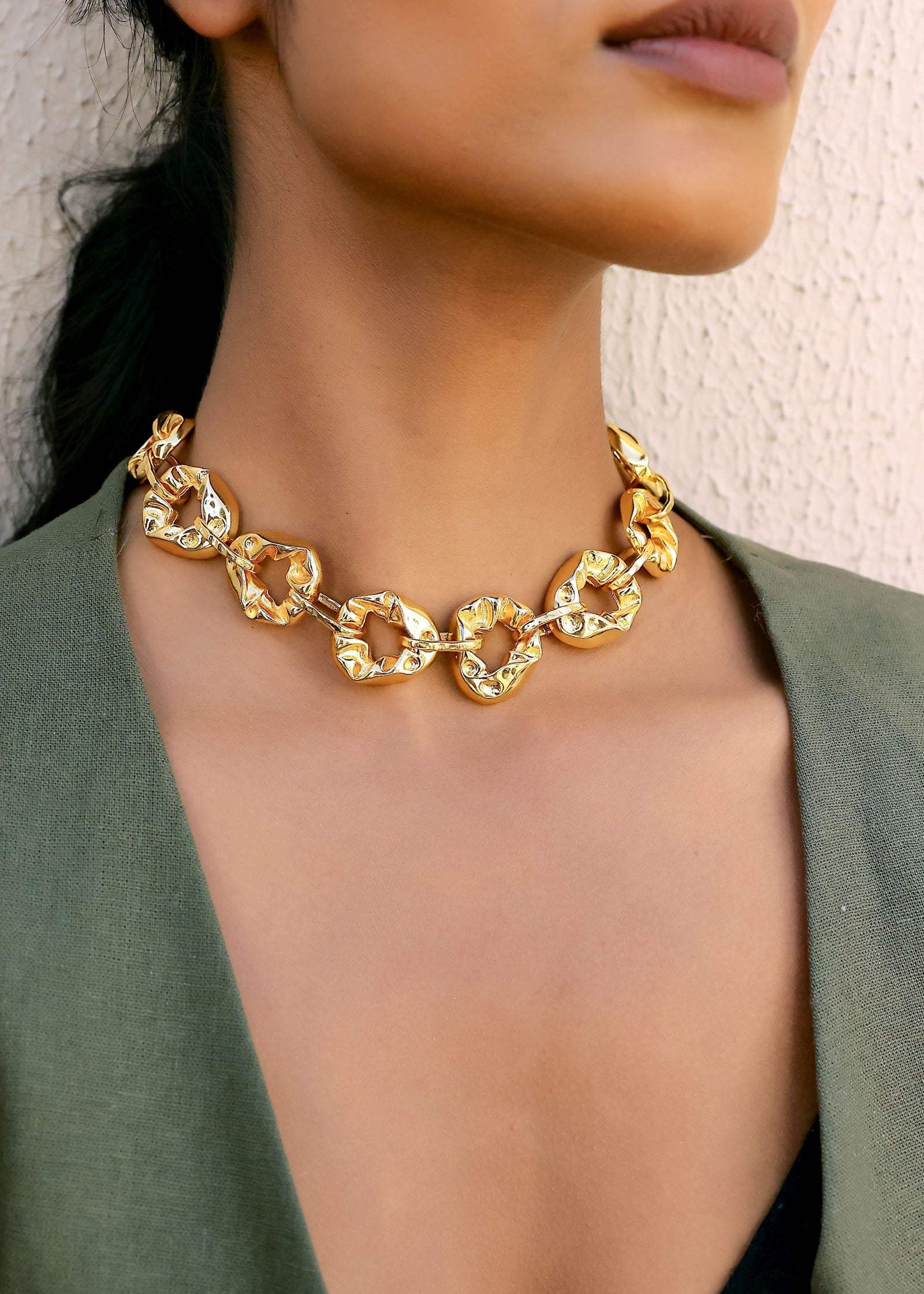 PebbleMoltenNecklaceModelImage_3.jpg