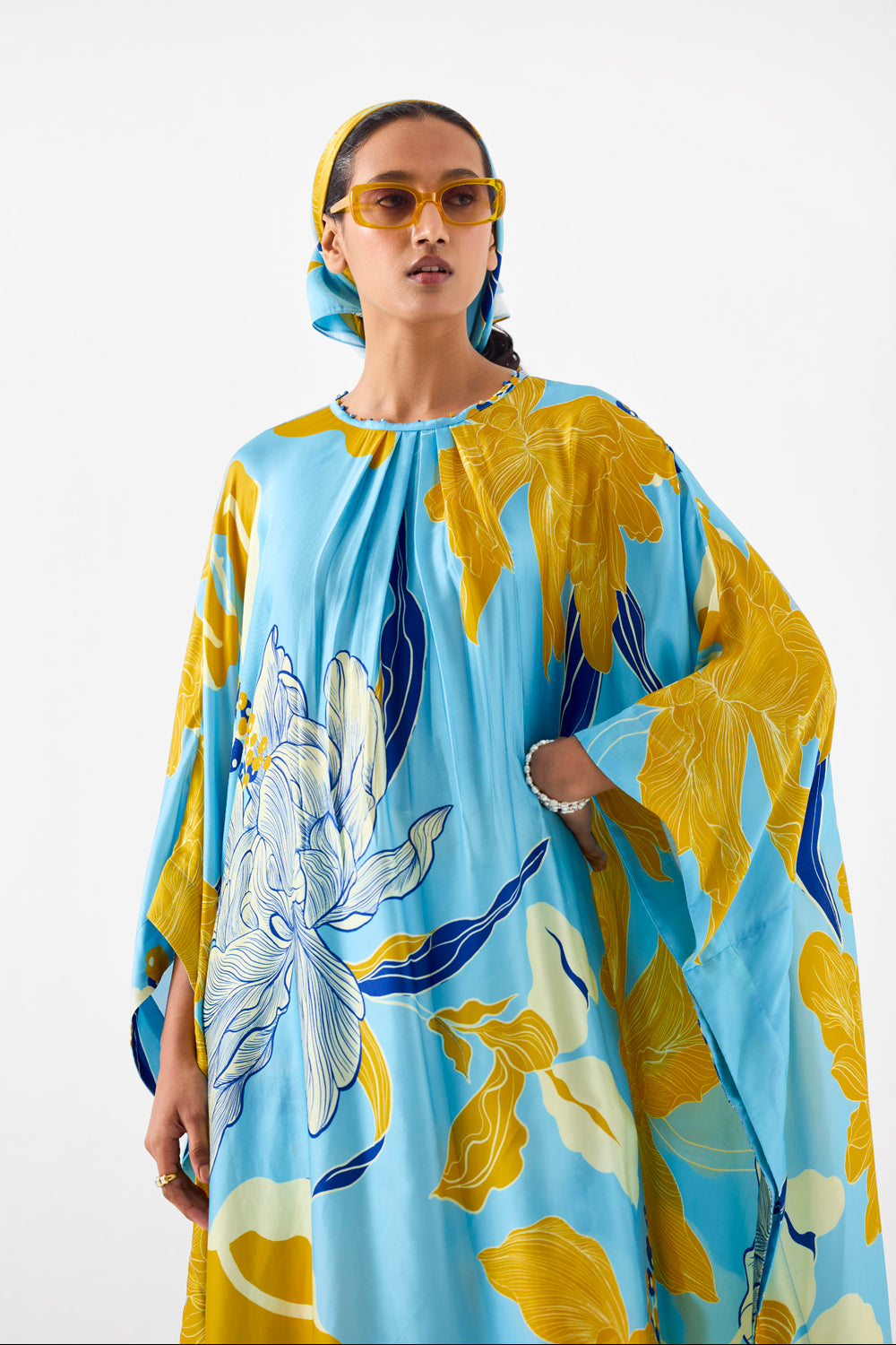 White Rose Kimono Kurta & Pants