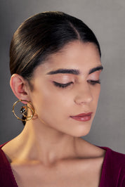 Round Flow Stud Earrings - Black Crystals