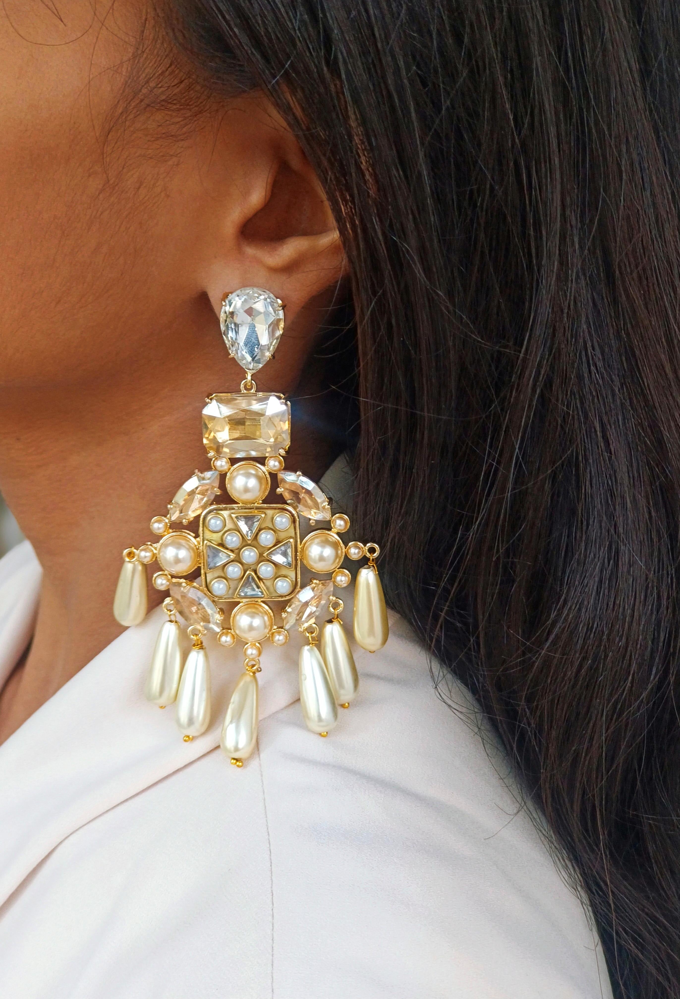 Ruhaan Earrings
