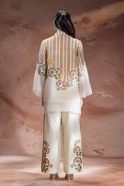 Nooma Embellished Kurta And Pants