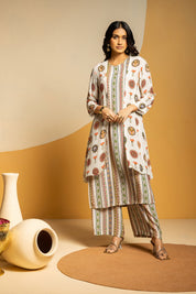 Taarani Off White Printed Kurta Set With Jacket