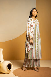 Taarani Off White Printed Kurta Set With Jacket
