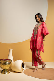 Taarani Pink Embellished V Neck Kurta Set