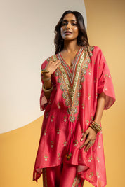 Taarani Pink Embellished V Neck Kurta Set