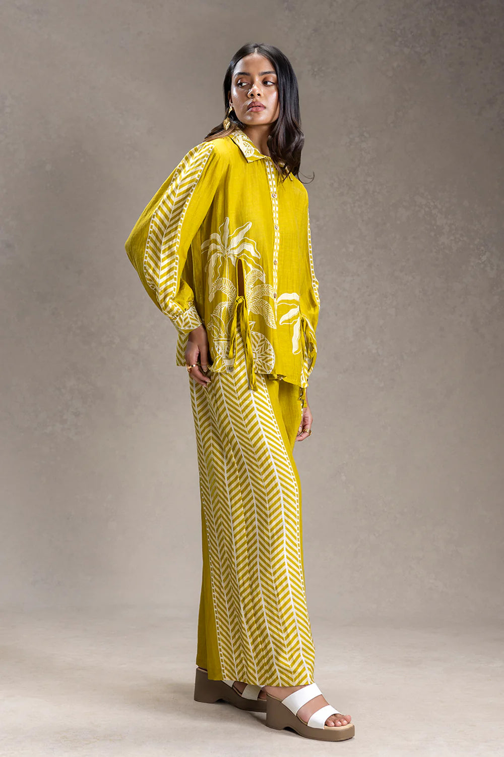 Kyomi Printed Slit Detail Shirt And Pants