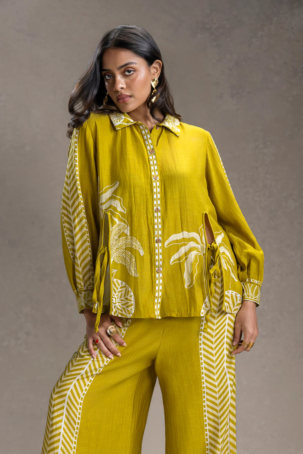 Kyomi Printed Slit Detail Shirt And Pants