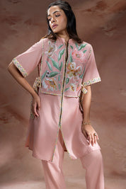Zeya Appliqué Bib Detail Kurta and Pants