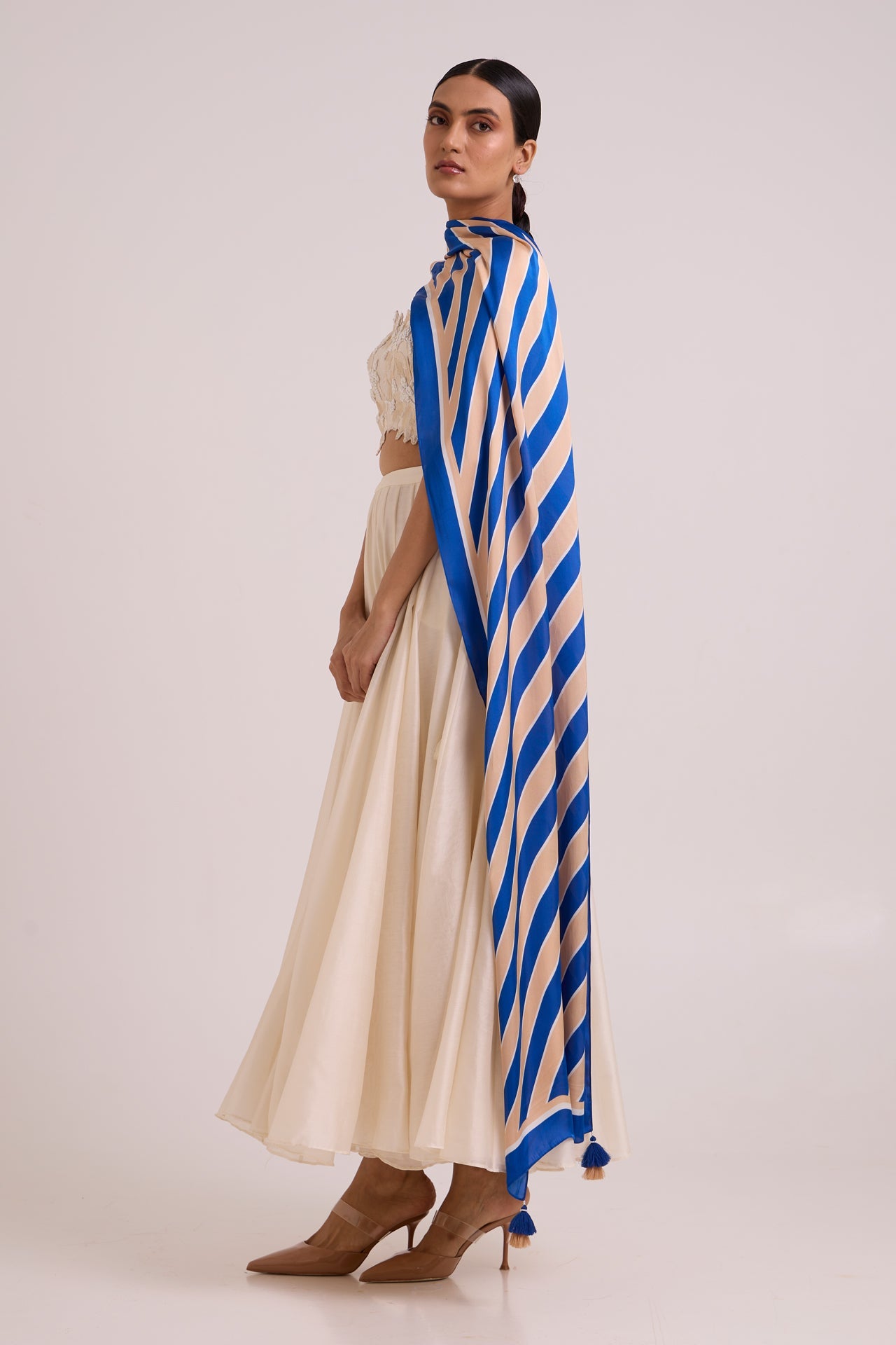 Hansa  Snow Laden Skirt Set