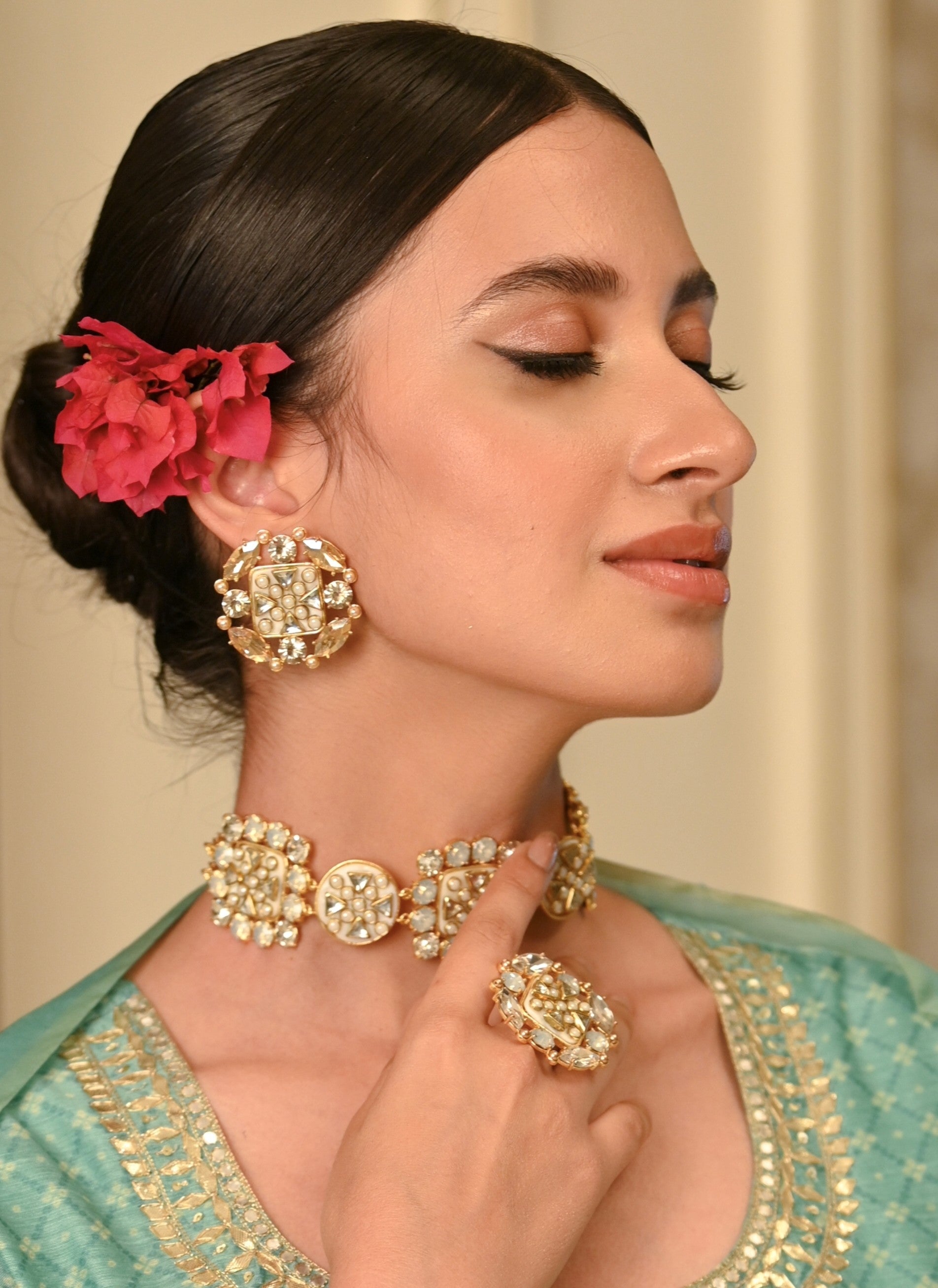 SuhaaayaMiniStudsImage1lessthan1MB.jpg