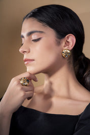 Thea Ring
