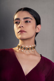 Timeless Vibrant Crystal Pearl Choker in Black Crystals
