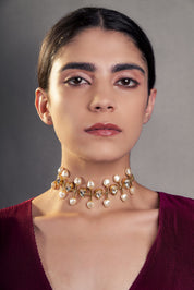 Timeless Vibrant Crystal Pearl Choker in Black Crystals