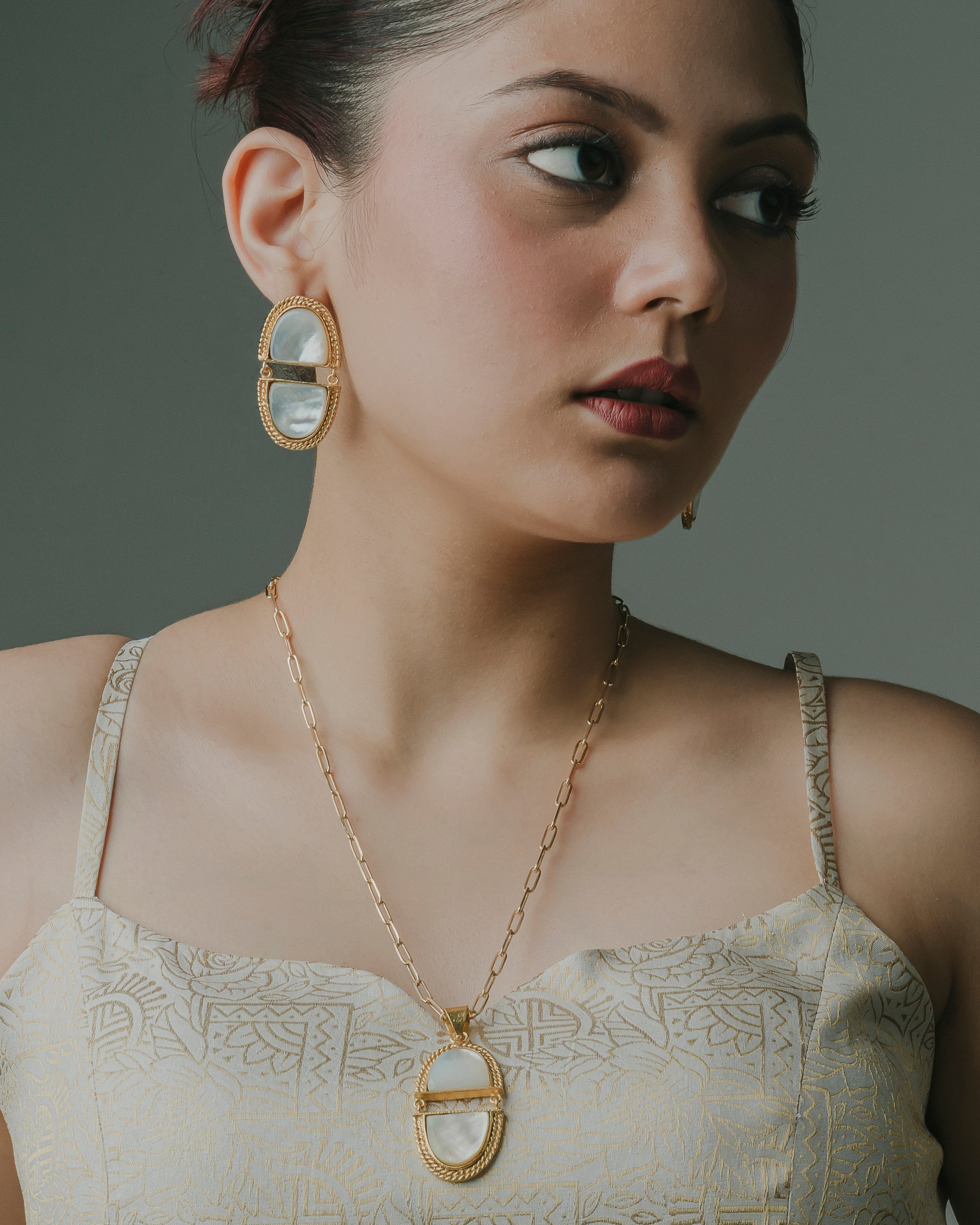 Cut Shell Necklace