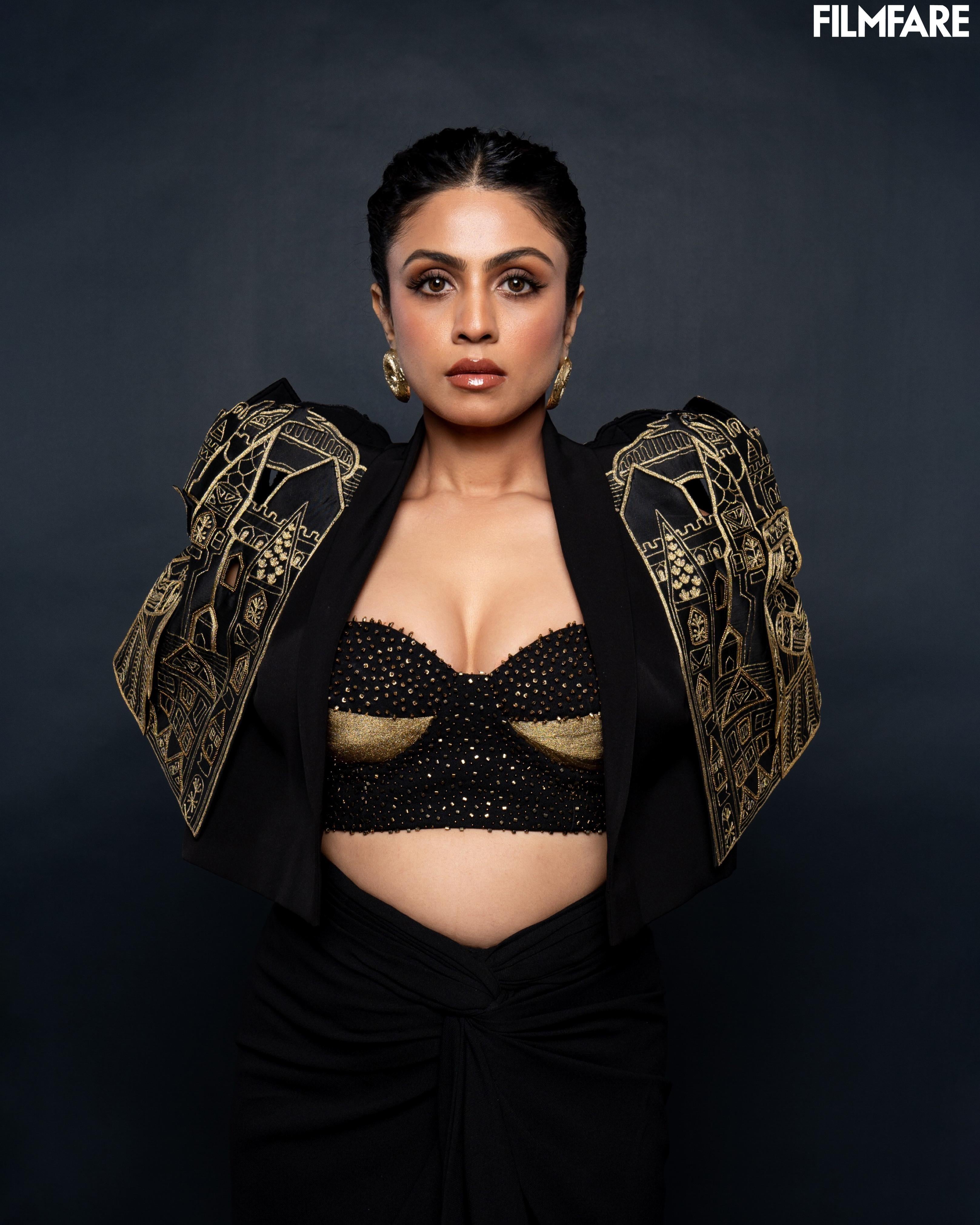 Mansi Parikh In BaalaJewels Donuts Earrings