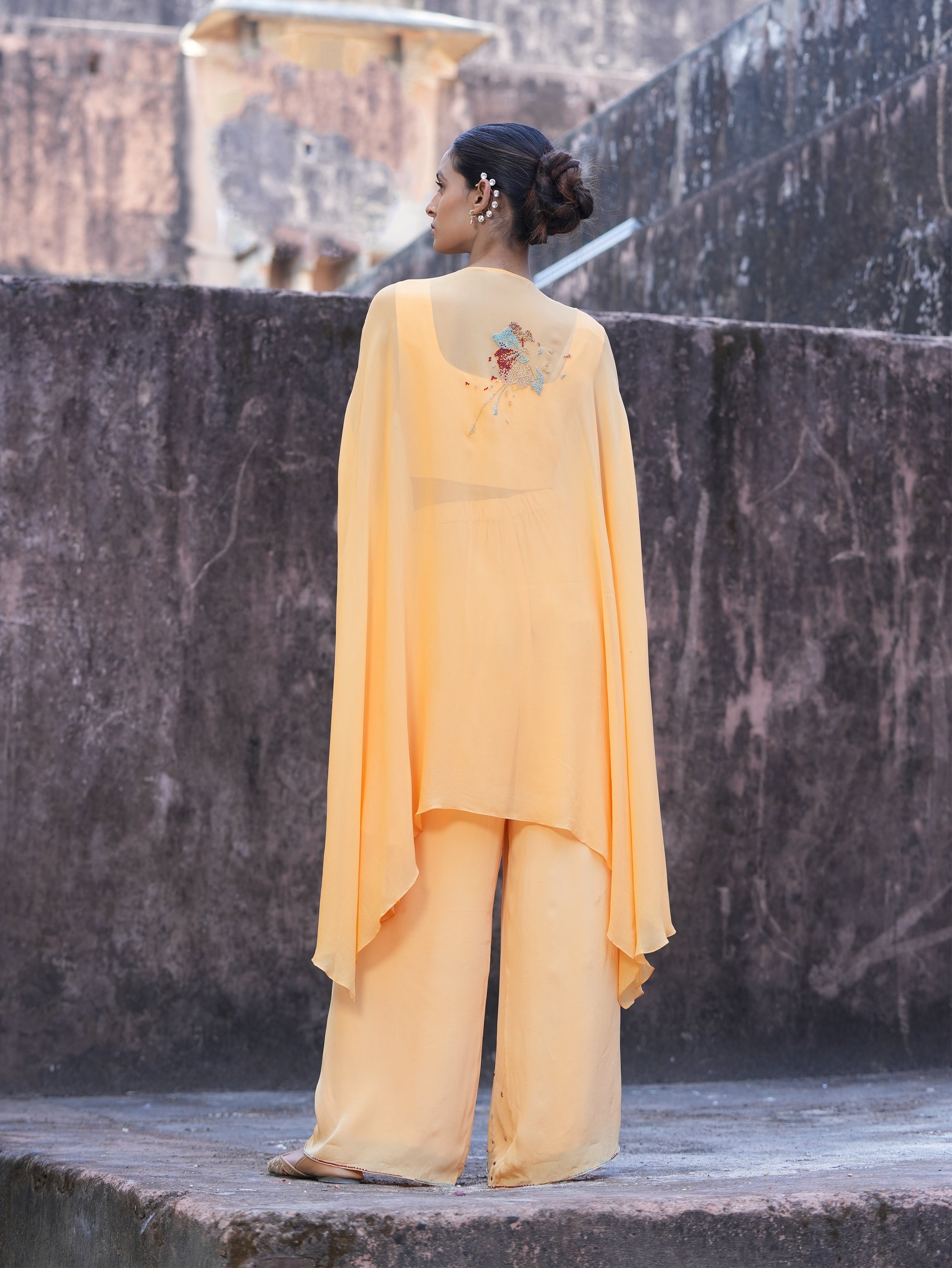 amber_cape_3.jpg