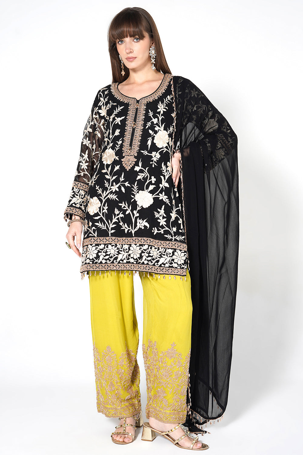 Black Kurta Set With Contrast Straight Pants