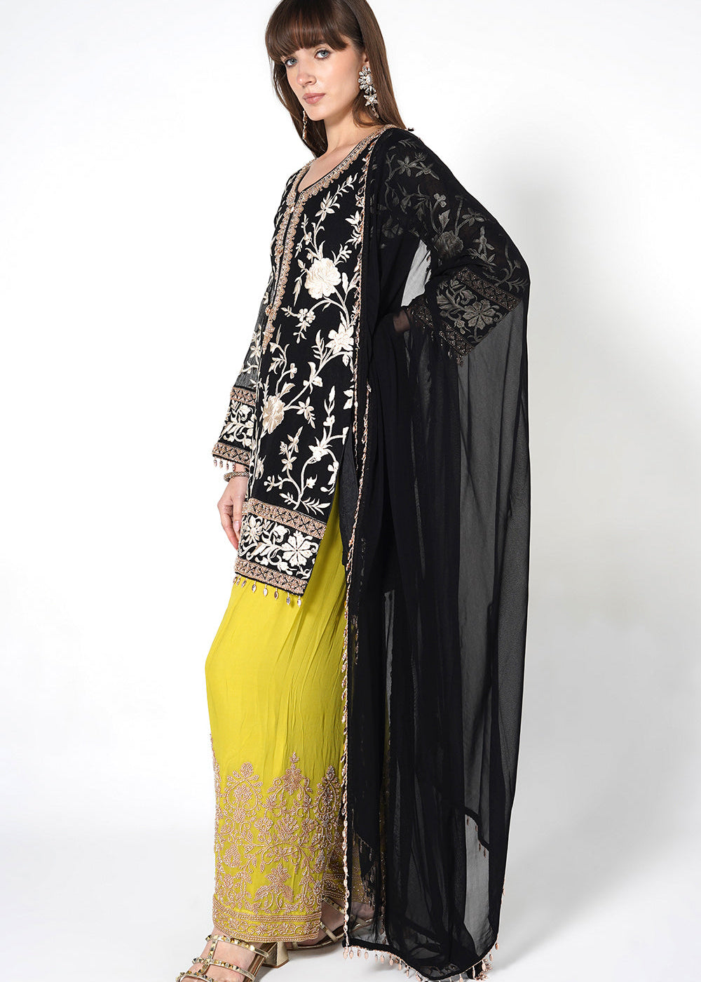 black-georgette-kurta-set-with-contrast-lime-green-embroidered-straight-pants-2_e6c051f6-7e07-416c-a5d6-ca2203f013b7.jpg