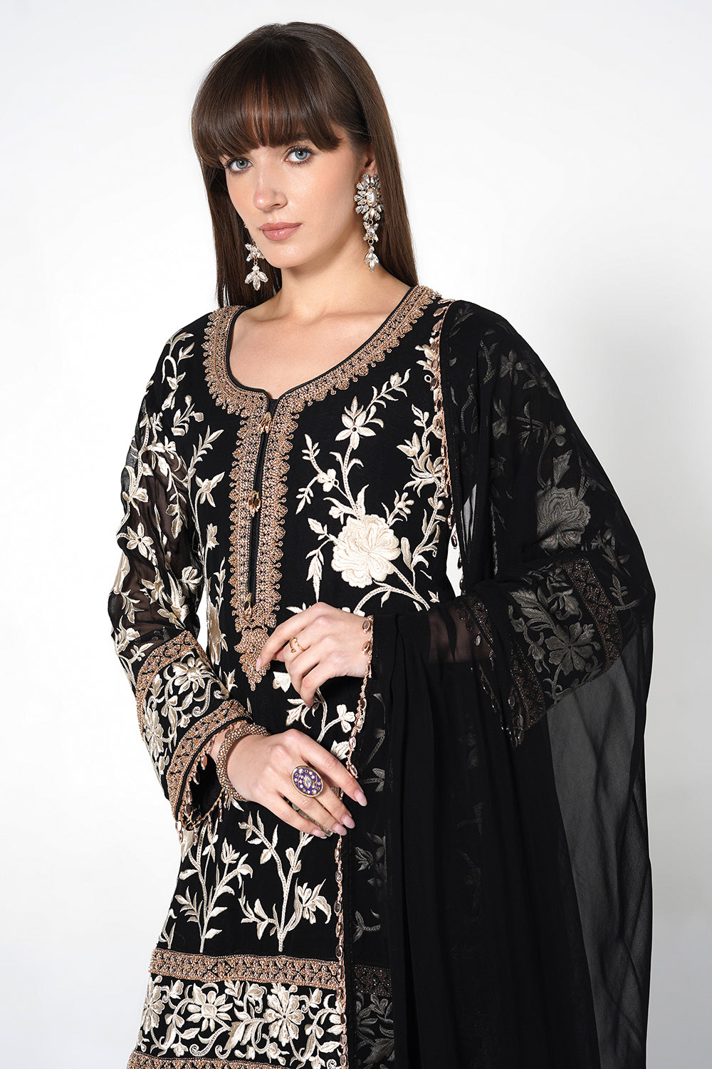 Black Kurta Set With Contrast Straight Pants