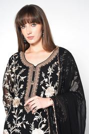 Black Kurta Set With Contrast Straight Pants