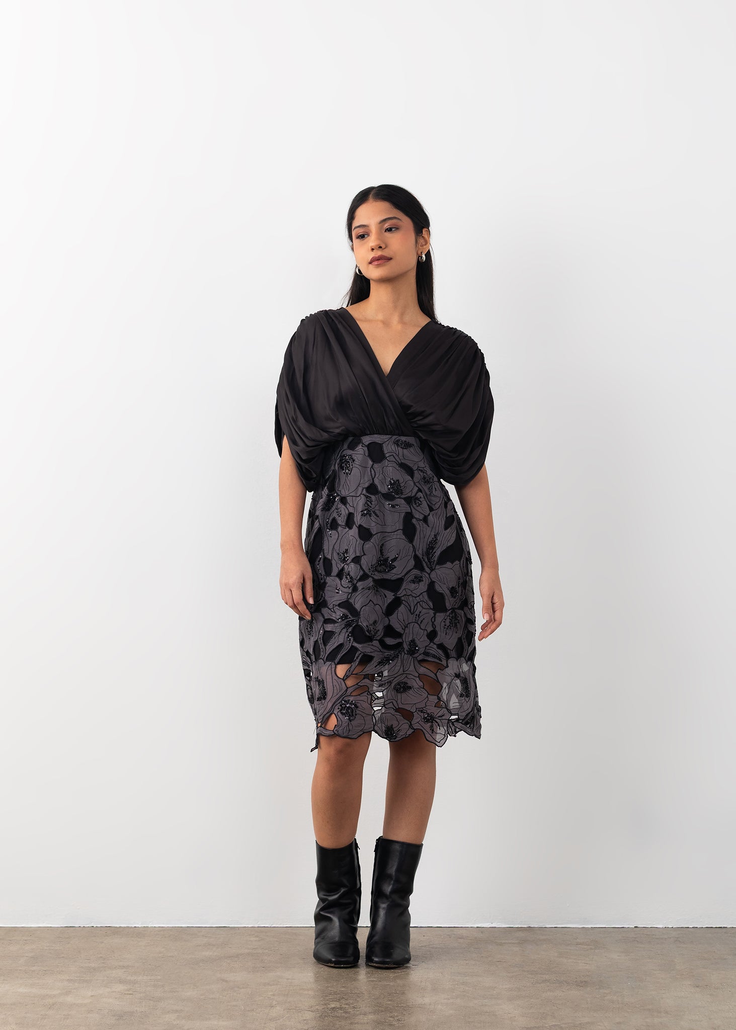 black2_4690a3cc-3b23-4a9e-b0f9-447b7ec4cc69.jpg