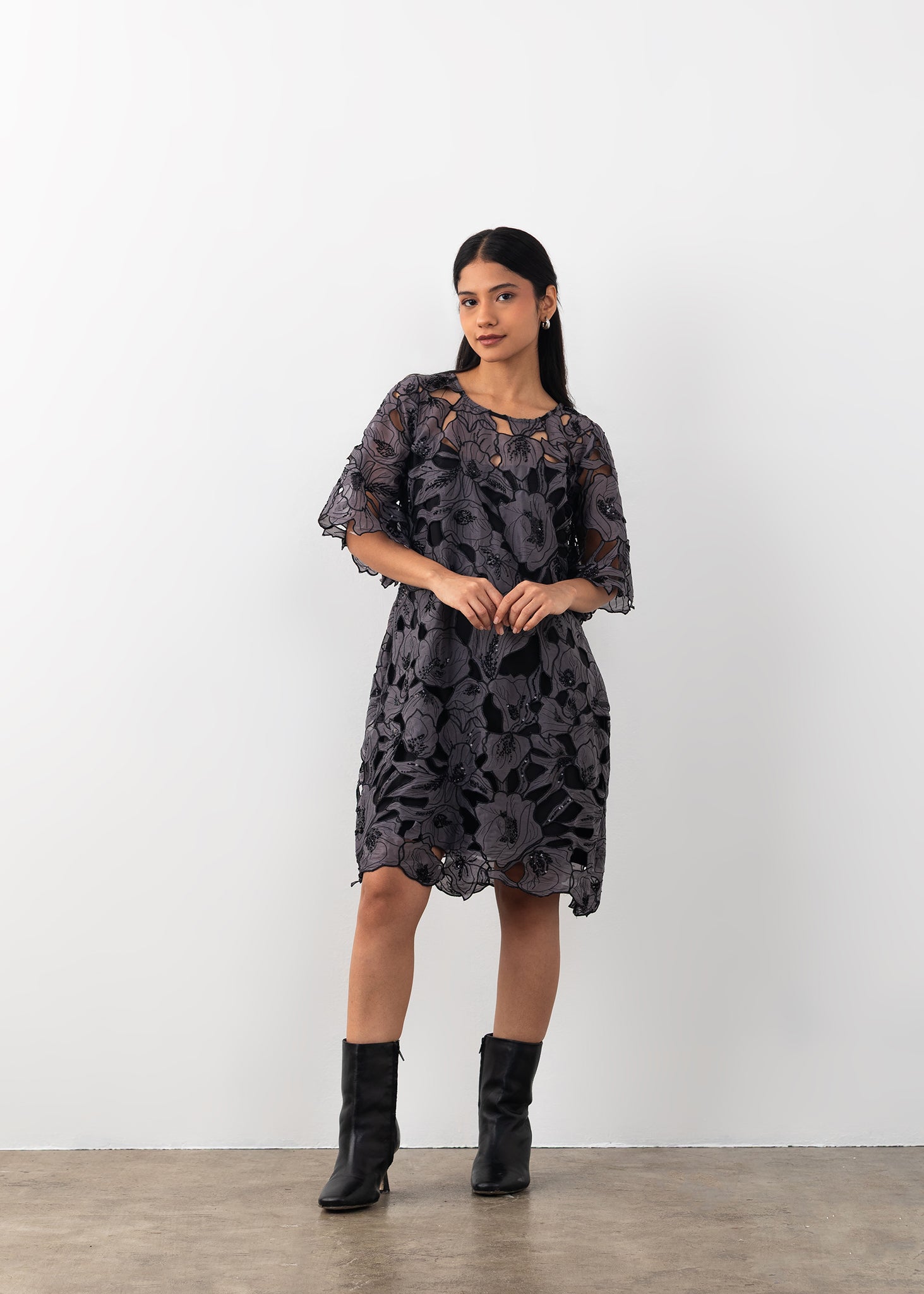black2_68a0af0b-2c1f-446e-a31c-f59a8baffade.jpg