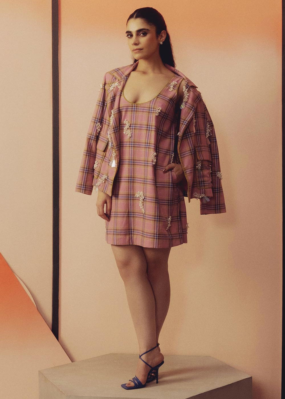 blazer-pink-set-embroidery-wool-set.jpg