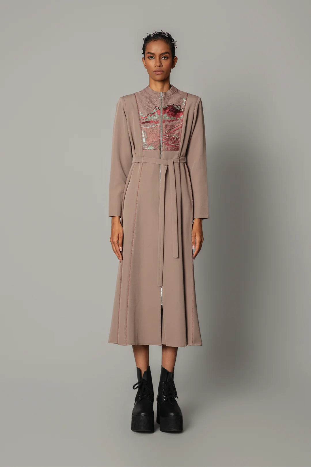 Brown Hokusai Embroidered 10 Cut