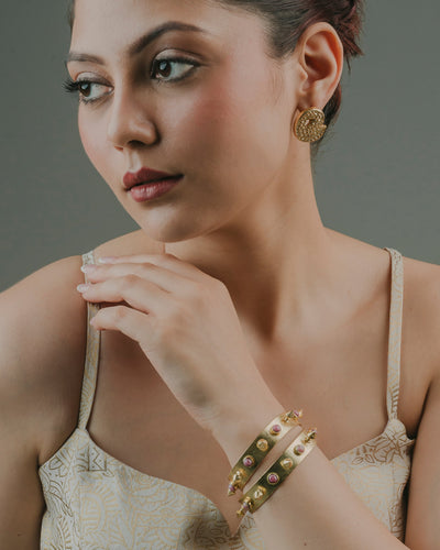Gold Plated Bracelet for Minimalistic Look