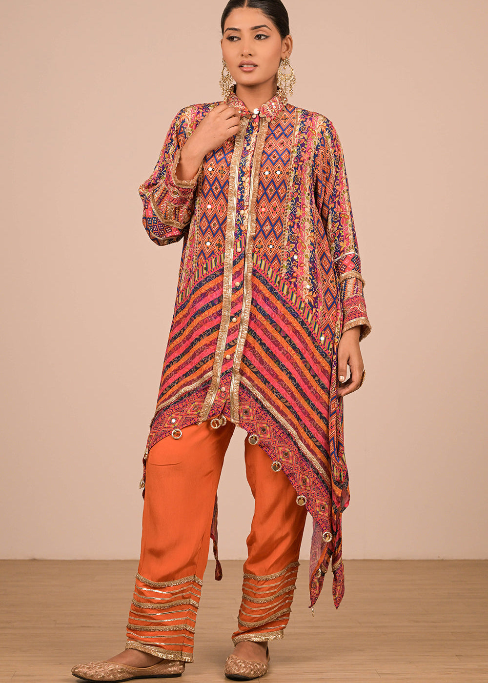 ishum_asymmetrical-orange-kurta-set-in-creope-with-canvas-tote-bag-2.jpg