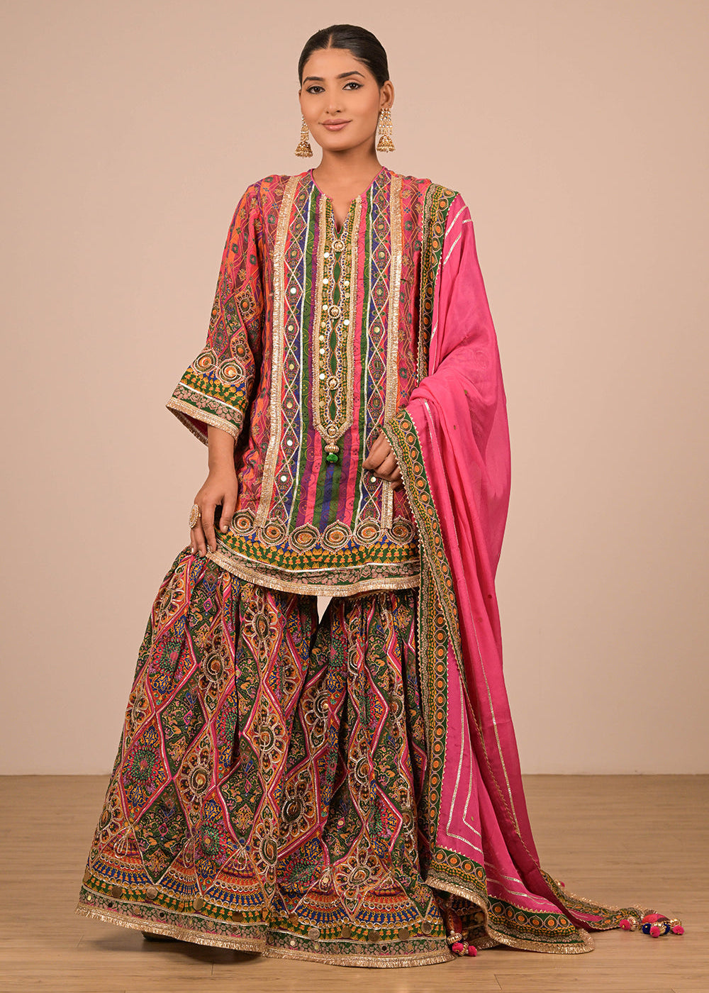ishum_magenta-crepe-sharara-set-with-canvas-tote-bag-with-vibrant-print-motifs-1.jpg