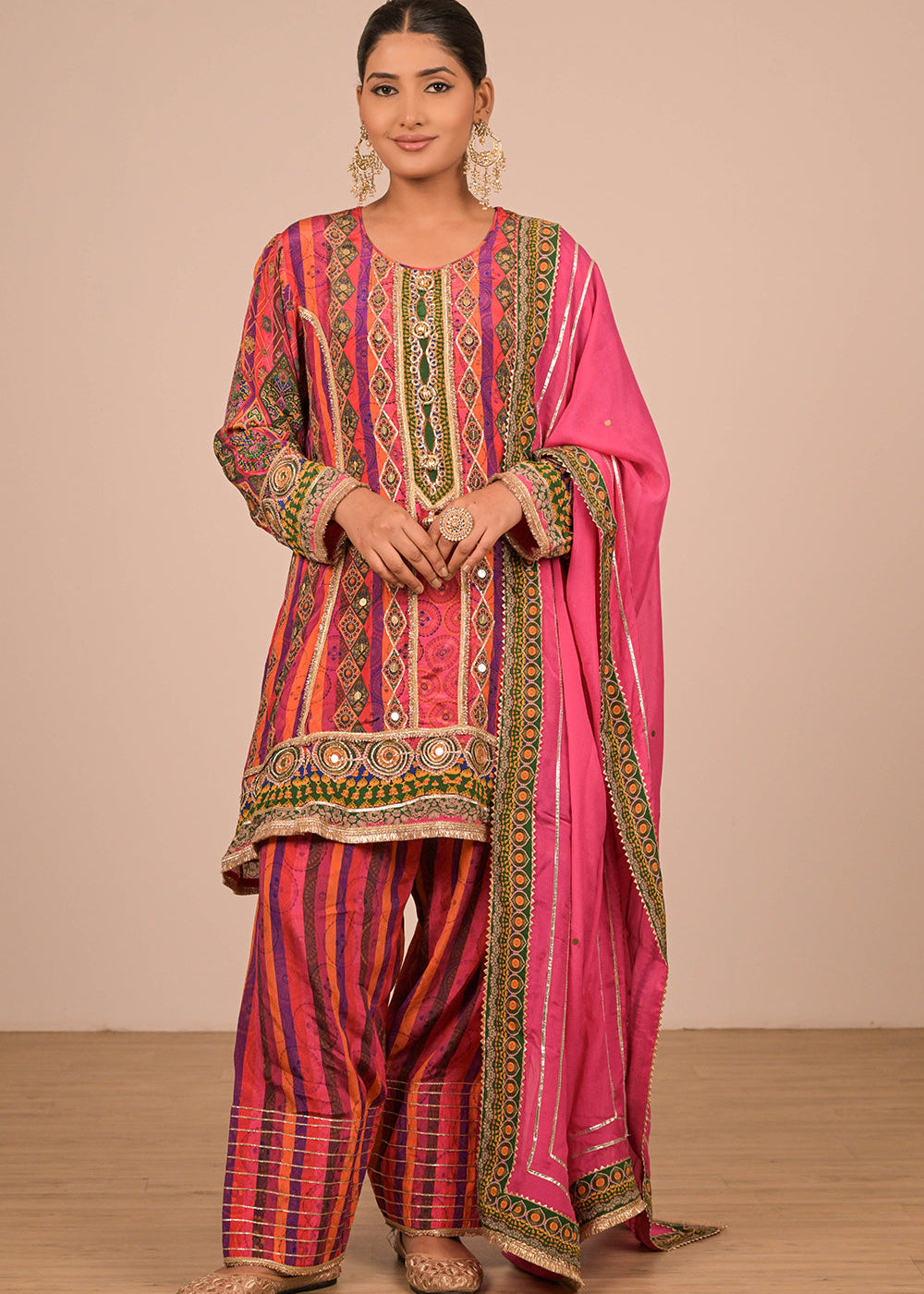 ishum_magenta-crepe-suit-set-with-farsi-salwar-with-canvas-tote-bag-1.jpg