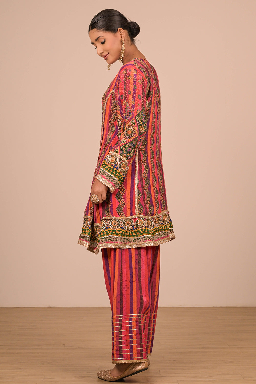Magenta Suit Set With Farsi Salwar And Bag