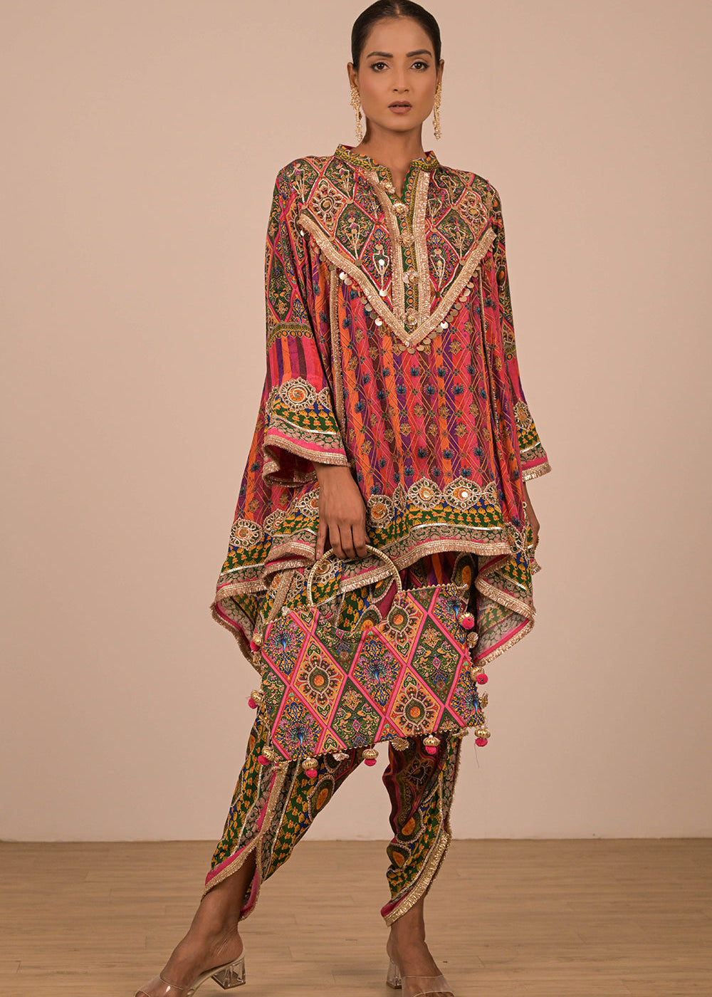 ishum_magenta-crepe-suit-with-tulip-pants-and-festive-canvas-tote-bag-1.jpg