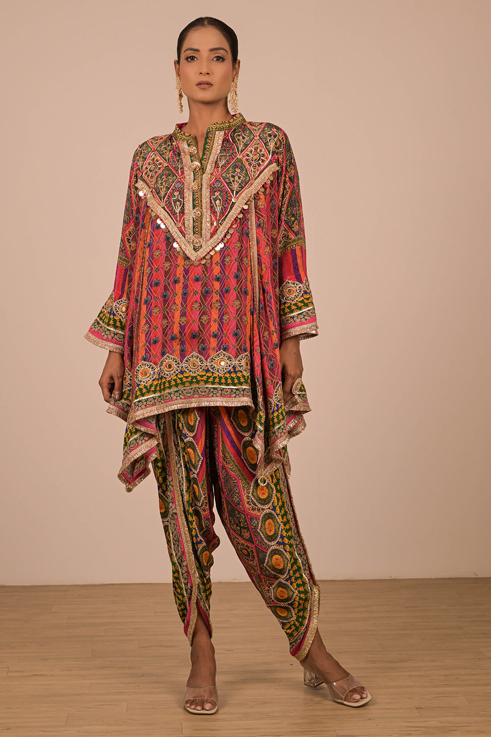 Magenta Crepe Suit With Tulip Pants And Bag