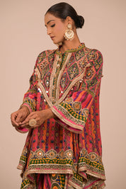 Magenta Crepe Suit With Tulip Pants And Bag