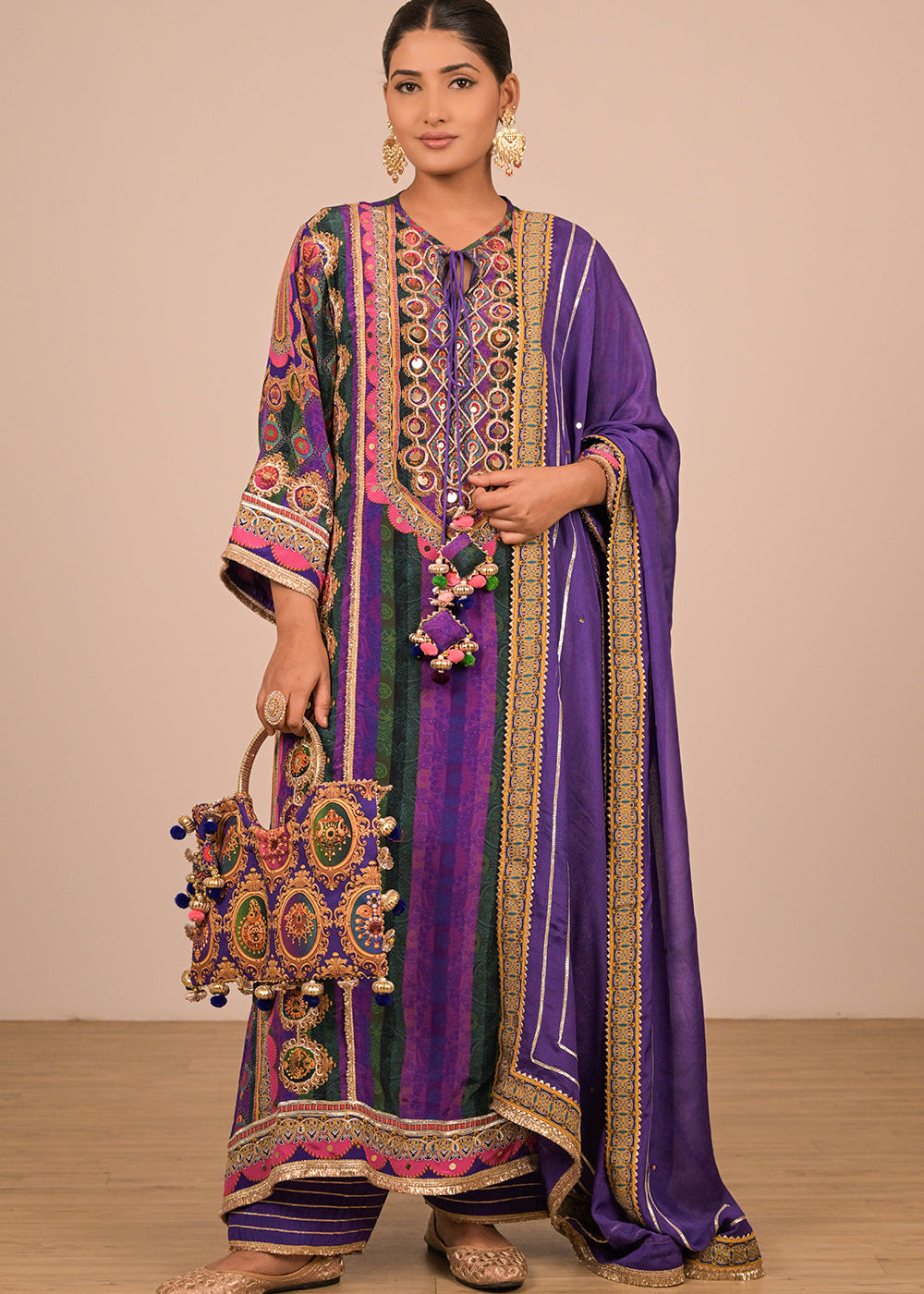 ishum_purple-suit-in-crepe-with-dupatta-canvas-tote-bag-1.jpg
