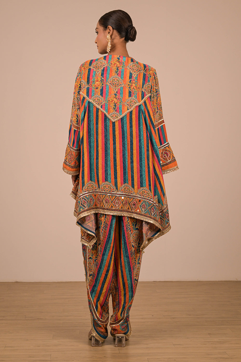 Multicolour Crepe Suit With Tulip Pant And Bag