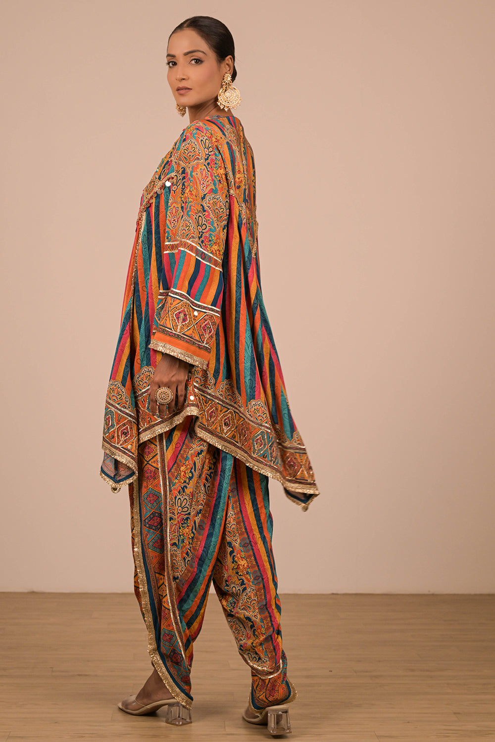 Multicolour Crepe Suit With Tulip Pant And Bag