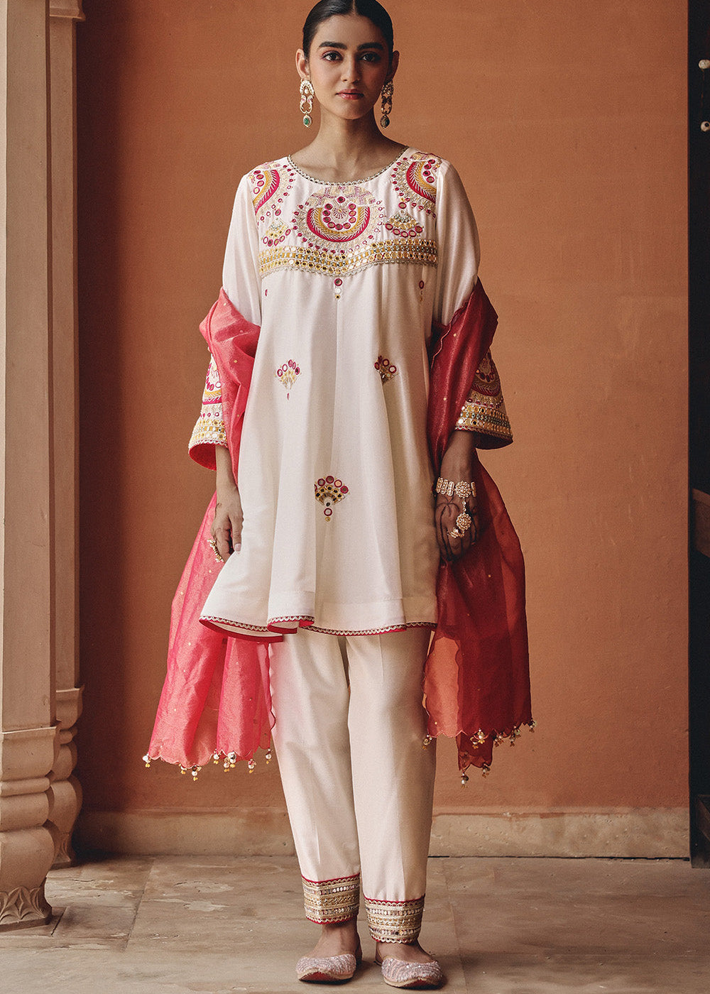 ivory-shehnai-flared-set-1_67d82507-d570-4686-be92-303f52b968ae.jpg