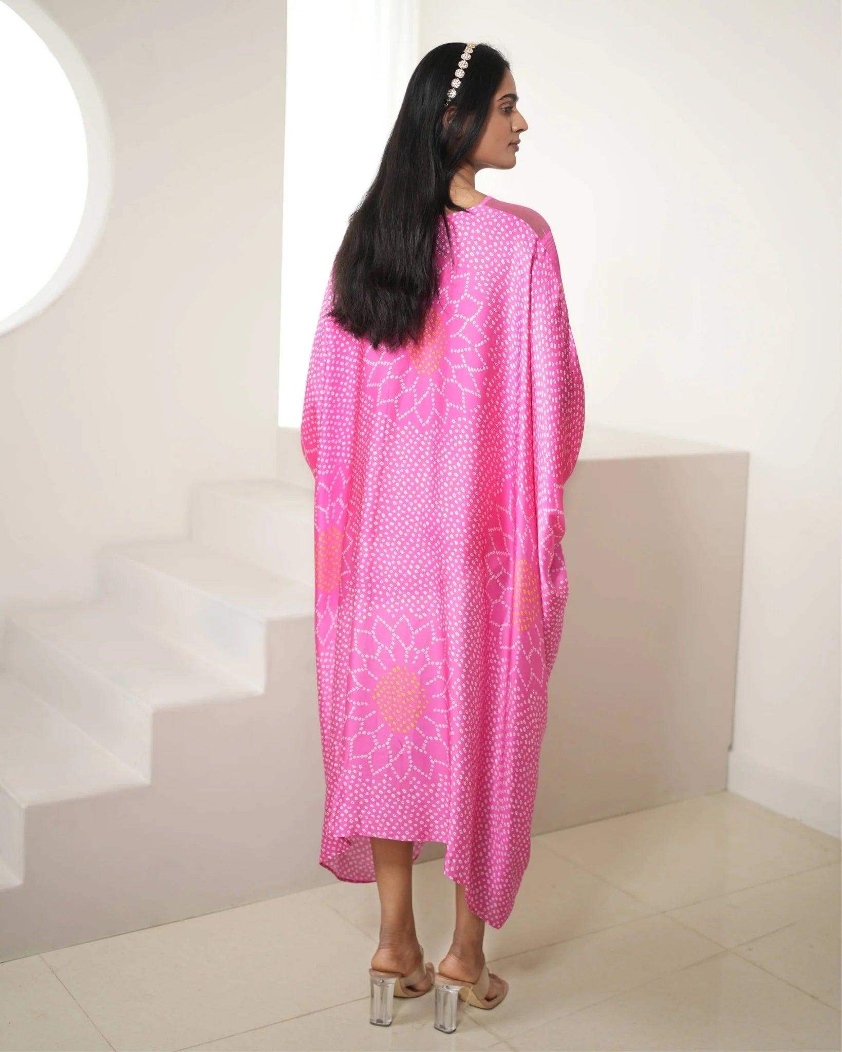 Pink Kaftan Bandhej