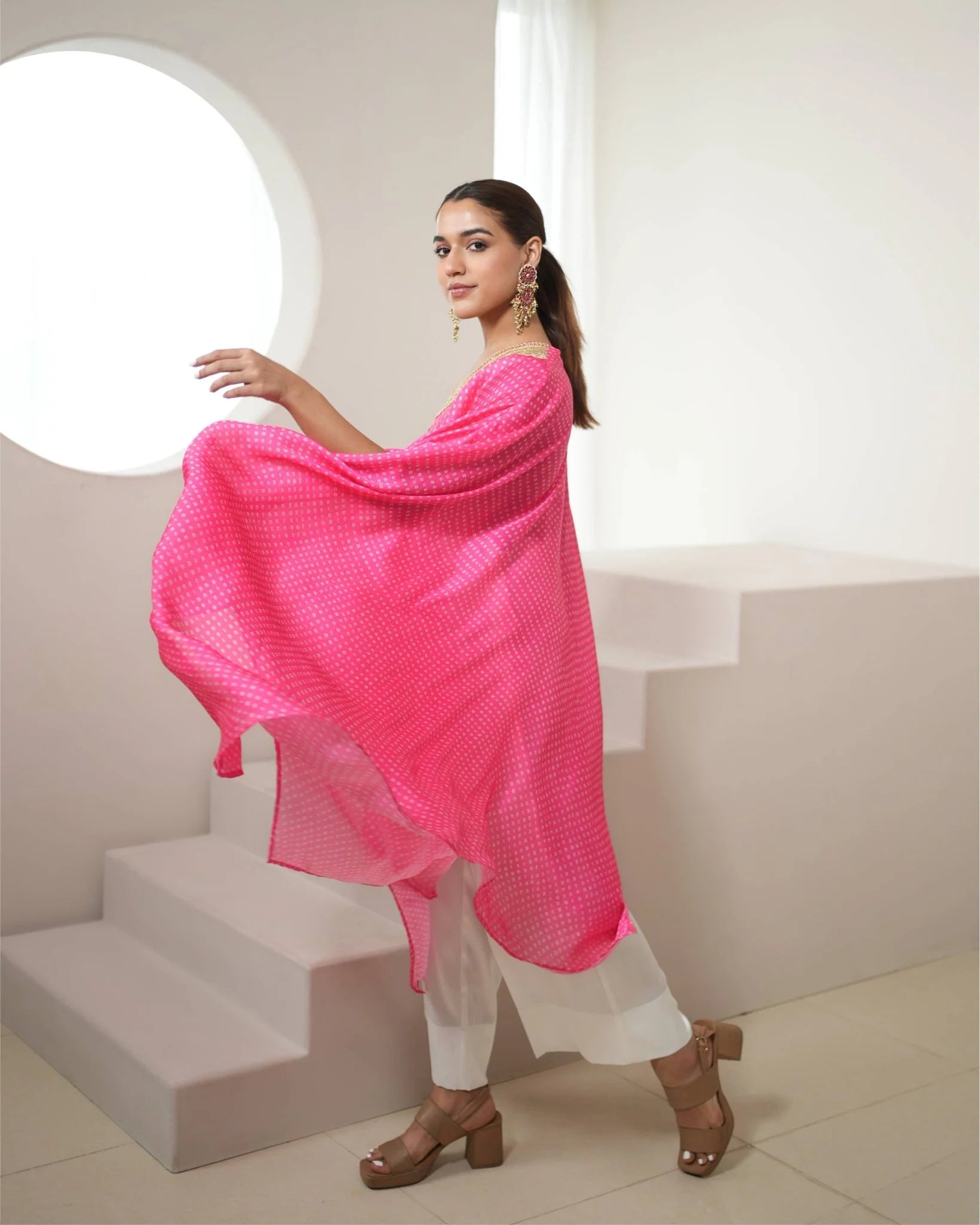 Bandhej Fuchsia Pink & Gold V Neck Kurta Set