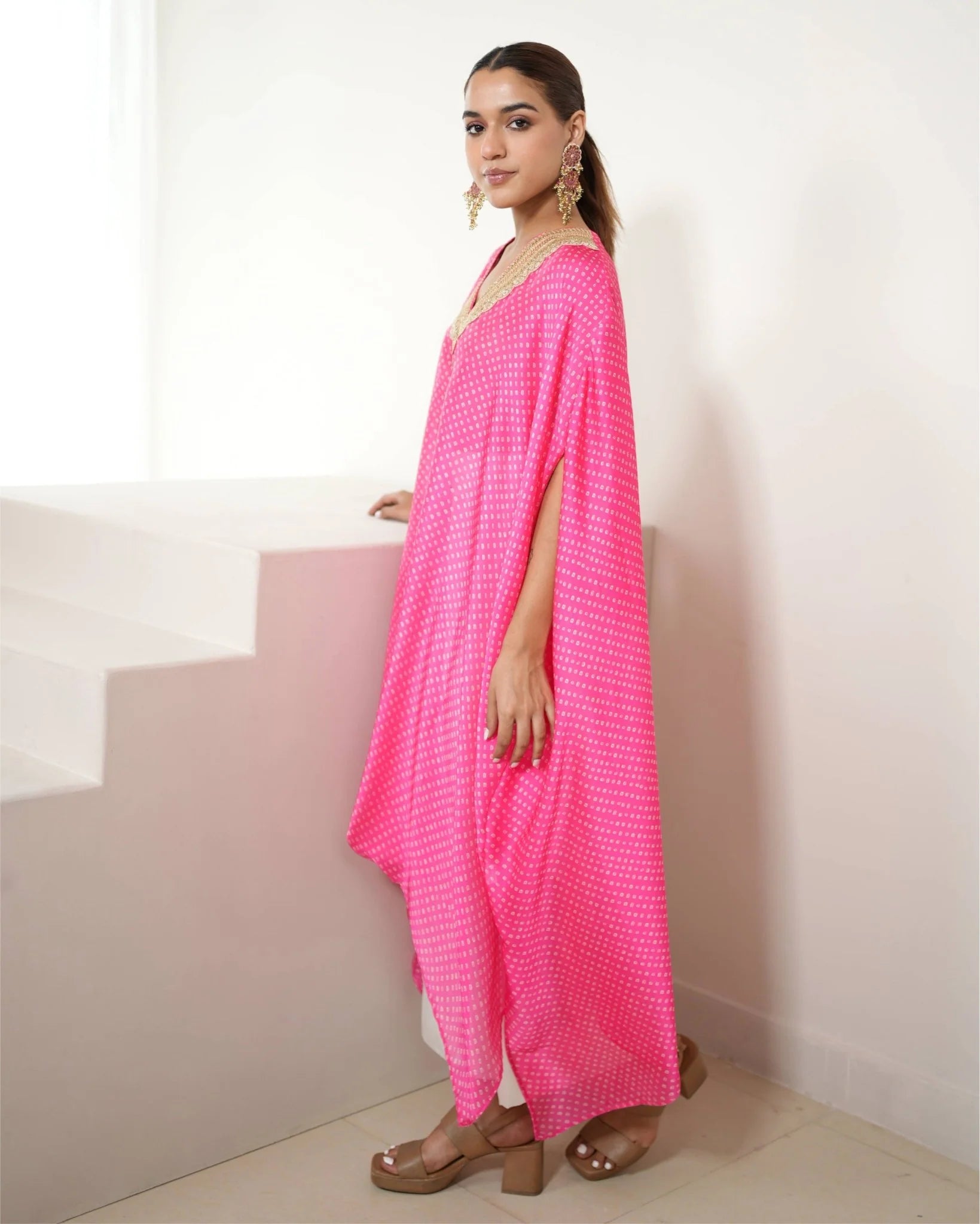 Bandhej Fuchsia Pink & Gold V Neck Kurta Set