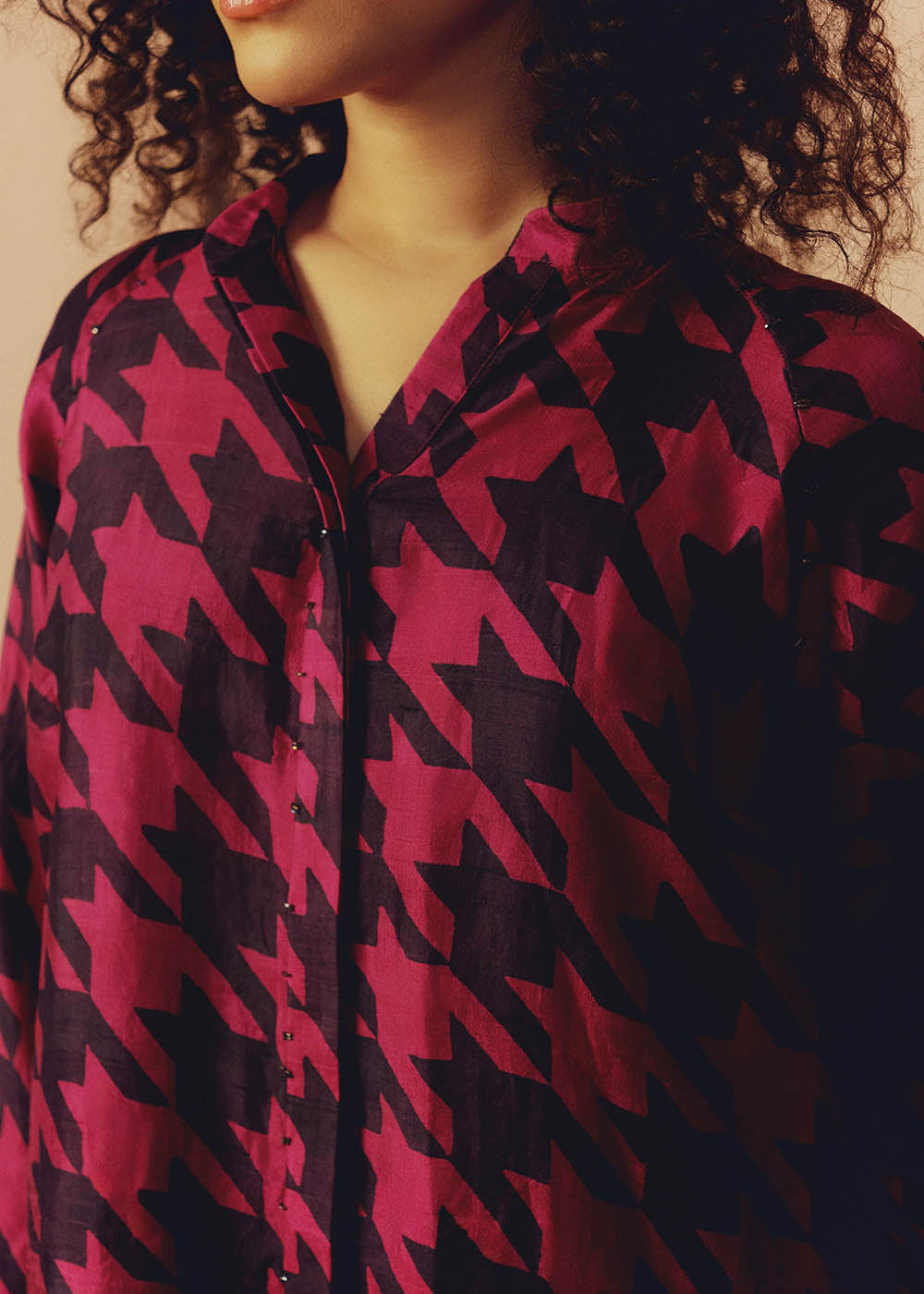 magenta-hand-print-set-dinner.jpg
