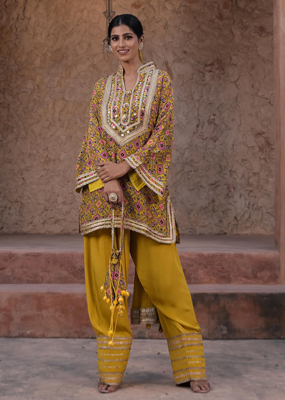 mehandi-green-crepe-kurti-set-trendy-indian-festive-outfit-1.jpg